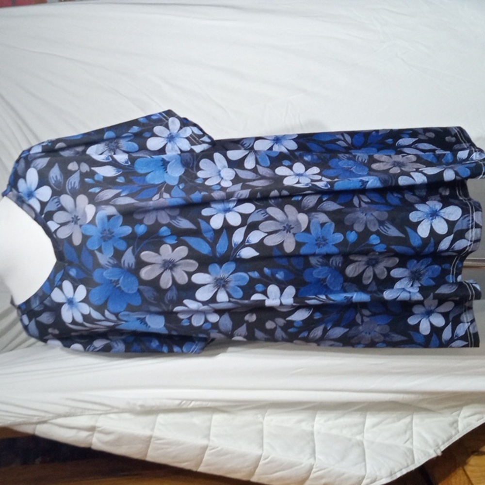 Pretty Bon Apple Tea floral top, sz 4 X